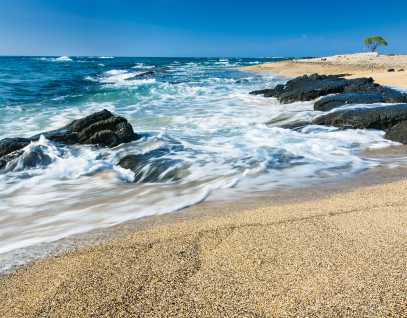 Kekaha Kai beach north of Kona