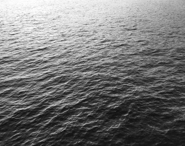 ocean in black and white